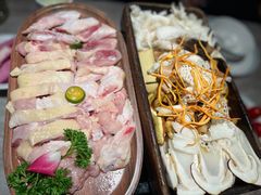 -野·大山里野生菌石锅土鸡(益田假日店)