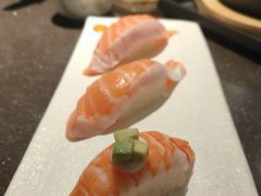 大满足三文鱼鱼腩寿司-元气寿司(东方宝泰店)