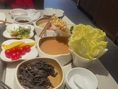 -海底捞火锅鲜切牛肉主题店(长寿路店)