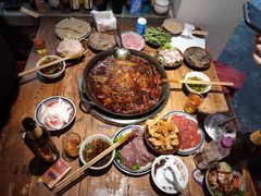 -四小区火锅·巷子里的重庆火锅(花照壁店)
