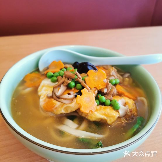 红灯笼面食馆(巴黎商街店)