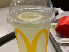 -麦当劳(展览馆店)