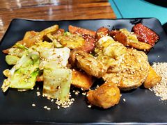 -八月美食小馆(银泰城总店)