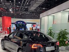 -TESLA 特斯拉(北京颐堤港体验店)