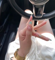 -RL Nail·瑞丽美甲美睫品牌原创店