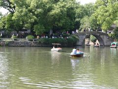 -汇龙潭