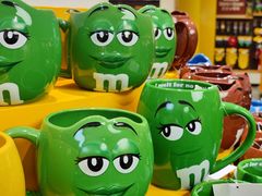 -m豆巧克力世界(上海世茂广场店)