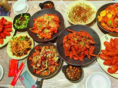 -巴厘龙虾·榜首油焖大虾(音乐学院·沿江酒馆店)