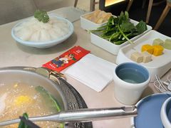 -左庭右院鲜牛肉火锅(浦江欢乐颂店)