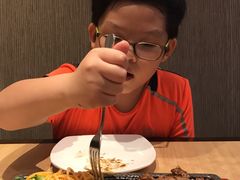 -必胜客(WOW中心城店)