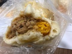 咸蛋黄超人包-老陶包子铺(南大西南村店)