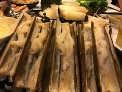 -鲜入围煮花胶鸡海鲜火锅