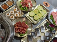 -围炉肉舍丹东海鲜烤肉·烤活鳗(步行街店)