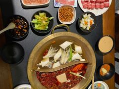 -沸炉重庆老火锅(军事博物馆店)