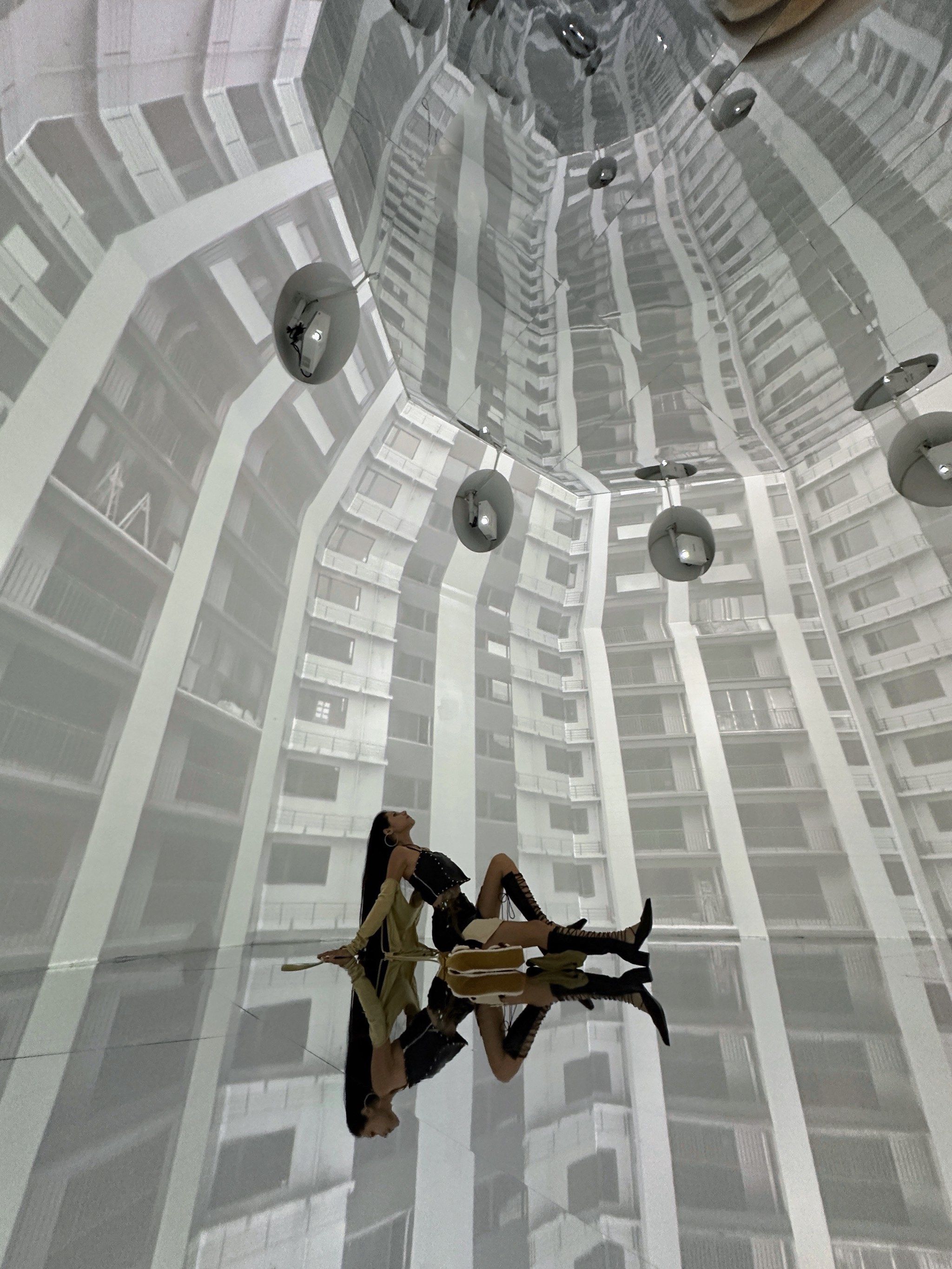 束缚 失重 下坠