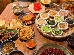 -包整·丝娃娃(一览甲秀楼风景店)