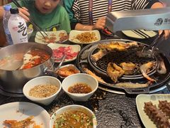 -海吃海喝海鲜烤肉炭火主题自助餐(朝阳店)