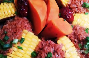 Mixed Grain Steamed Fresh Pork Ribs