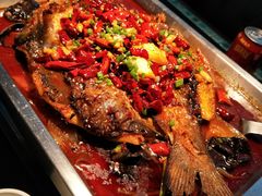 -鸣记脆皮烤鱼·海鲜烤鱼(三八广场店)