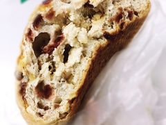 苹果肉桂三角芝士面包-Juicy Bakery(大学路店)