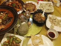 -篱笆院东北饺子王(欧阳路店)
