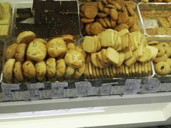 -红房子西点(汇联商厦天钥桥路店)