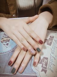 -约会灰姑娘美甲美睫工作室