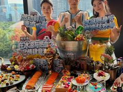-雍容荟帝王蟹活龙虾展台自助(IFS黑金店)