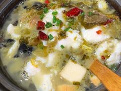 -周鱼小馆石锅酸菜鱼(活力汇店)