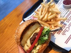 -The Habit Burger Grill 哈比特汉堡(复兴soho店)
