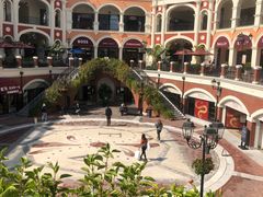 -佛罗伦萨小镇广佛名品奥特莱斯(疏港路店)