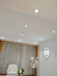 -HEYAN荷妍专业脱毛连锁机构