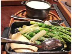-恰餐厅及酒吧 CHAR Bar & Grill (北京丽都皇冠假日店)