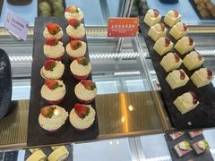 -东方红海鲜百汇(国际大厦店)