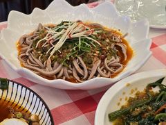 -洪霞餐馆·川菜·鲜货现炒(两江春城店)