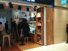门面-Blueglass酸奶(华贸购物中心店)