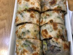 葱饼卷牛肉-台北楚楚园馅饼粥(虹桥南丰城店)