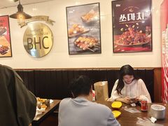 -BHC炸鸡(明洞总店)