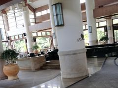-亚龙湾喜来登·美景台大堂吧