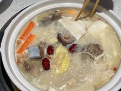 -三人行骨头王火锅(长寿店)