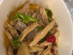 -汗腾格里·风味餐厅(新疆驻京办店)