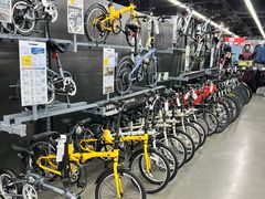 -迪卡侬(顺峰山店)