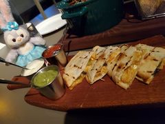 -Oasis Bar & Grill