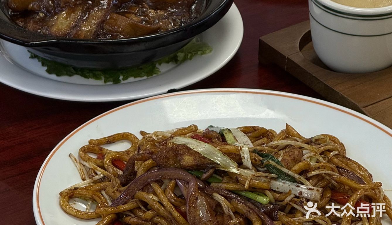东莞！理工附近茶餐厅！跟着学生哥稳嘢食🥢