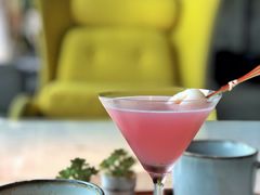 -The ROOF (通盈中心店)