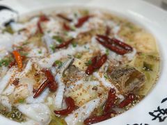 -江渔儿酸菜鱼·拔草餐厅(虎门君乐汇店)