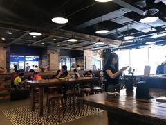 大堂-星巴克臻选(青岛麦凯乐分店)