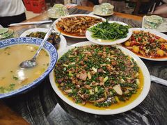 -江湖黑大兔(杨家坪店)
