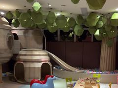 -水桶王国主题餐厅·聚会·生日派对·亲子活动·家庭套餐(亚龙湾希尔顿店)