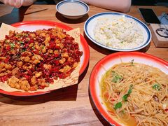 -泥糊破店小酒馆·团建聚餐(南京西路店)